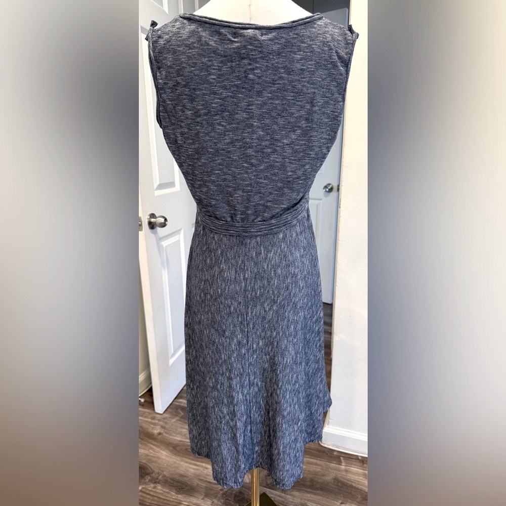 Max Studio Gray/Heathered Navy Sleeveless Knit Dress – Size Large 💙 - Picture 2 of 5